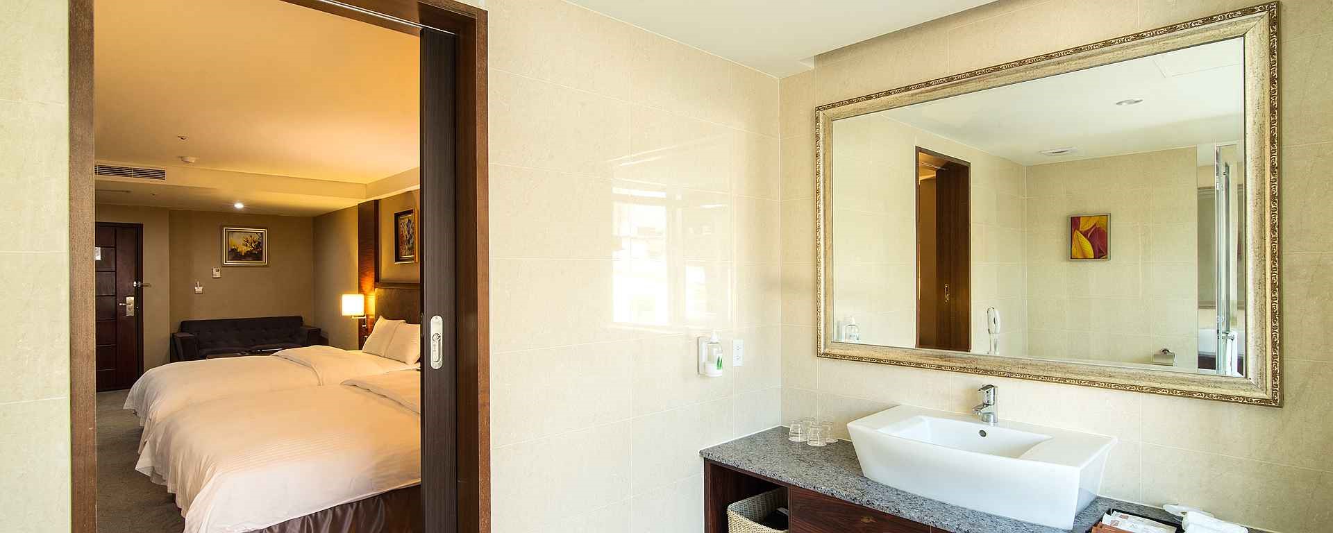 阿思瑪麗景大飯店-高雅四人房浴室